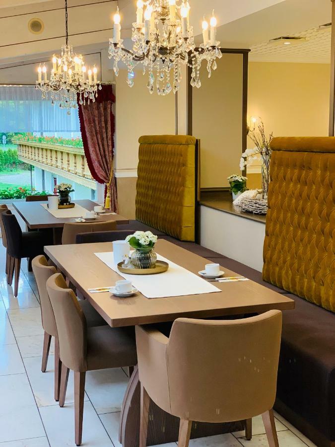 Parkhotel Bad Waldsee Bagian luar foto